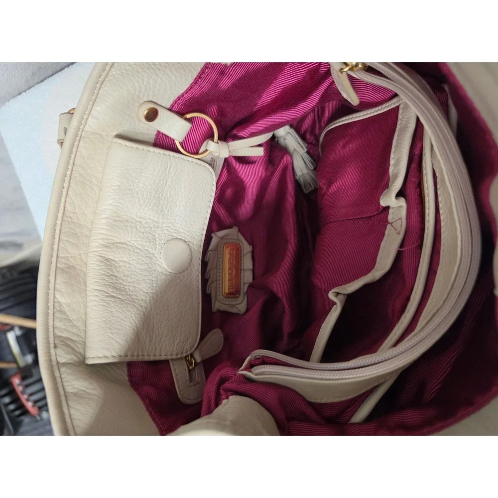 Isabella Fiore Shoulder Bag Ivory Leather Floral Applique Tassel Whipstitch Pink